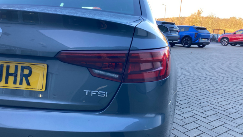 Audi A4 2.0T FSI S Line 4dr S Tronic [Leather/Alc] Petrol Saloon